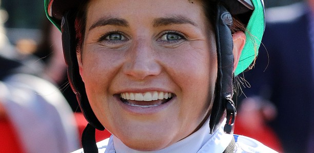 Michelle Payne hands in riding license